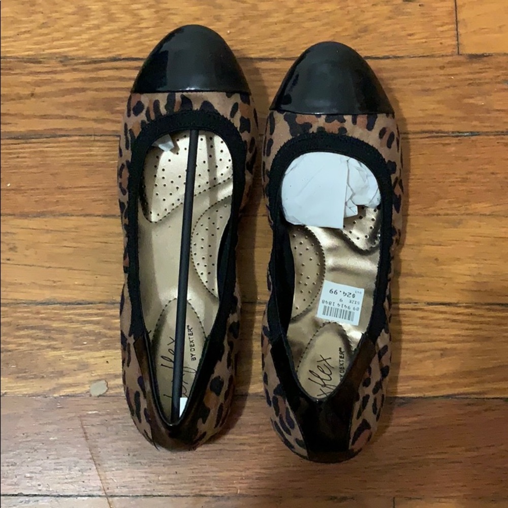 Dexflex by Dexter leopard print flats
